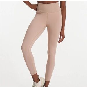 NWT! ✨Vuori Rib Studio Legging ✨. Size Large. Color Coconut.